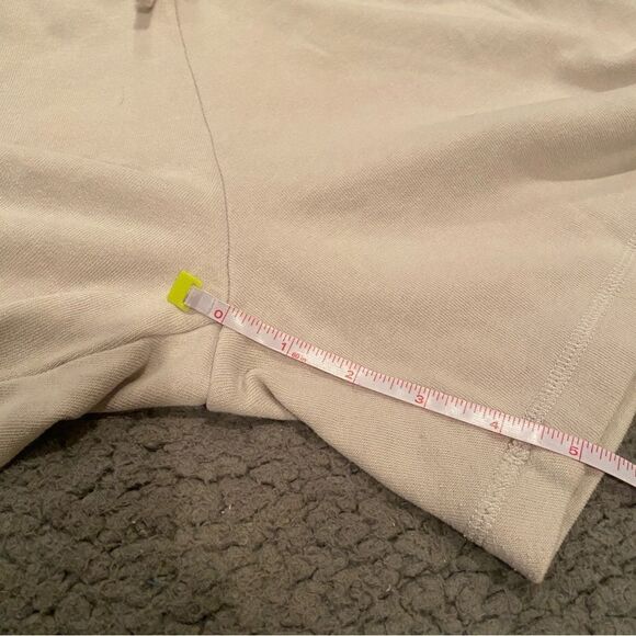 Victoria’s Secret Jogger Shorts Light Tan Size Small - Picture 7 of 8